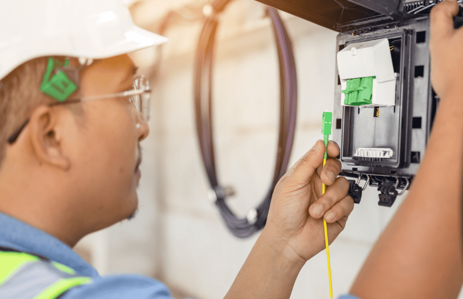 Installation and Service Tech